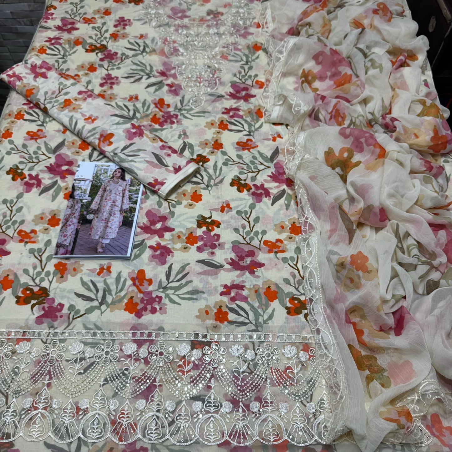 Digital Printed Airjet Lawn 3PC Suit (with Lace Dupatta)